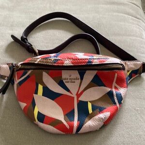 Kate Spade Fanny Pack in Pink